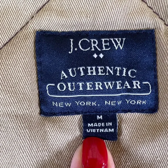 J.Crew Quilted Vest Burgundy Full Zip Pockets Women's Size M Authentic Outerwear - Picture 3 of 16